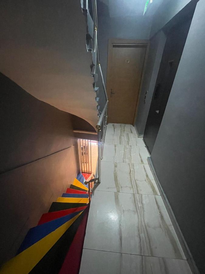 Ufuk Hotel Istanboel Buitenkant foto