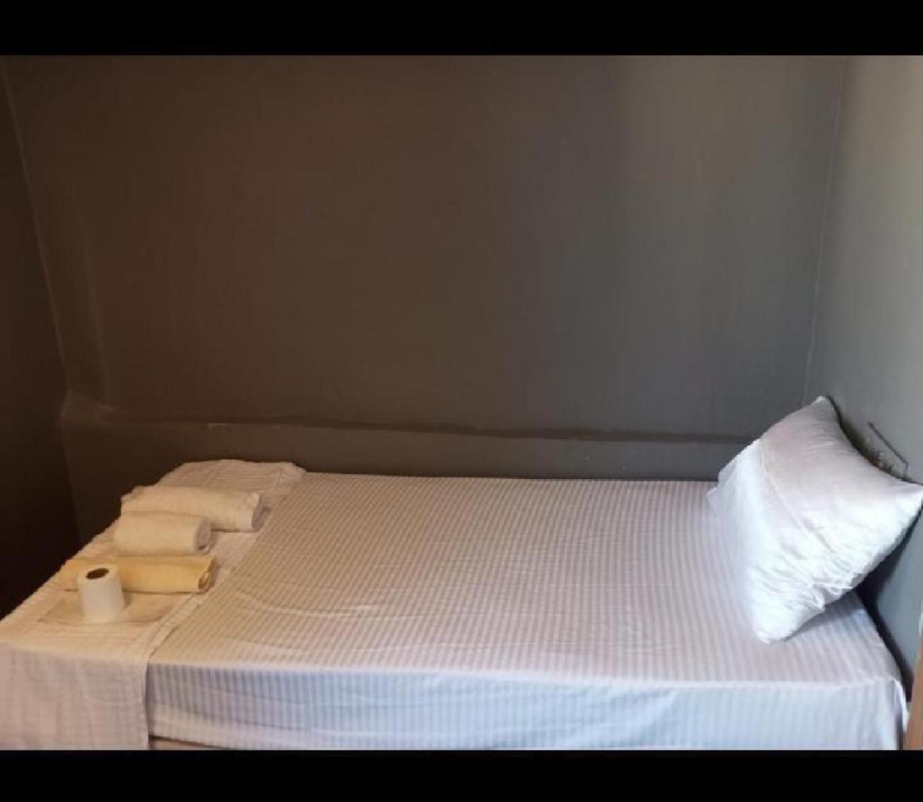 Ufuk Hotel Istanboel Buitenkant foto